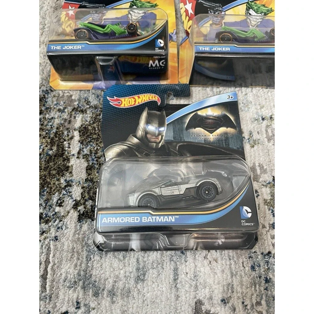 hot wheels dc comics batman joker penguin lot of 5 NEW Sealed